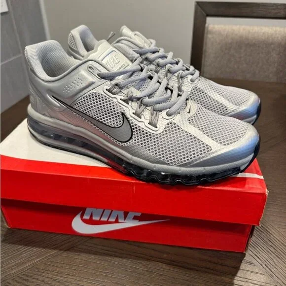 Nike Silver Air Max Running Shoes - Picture 4 of 6